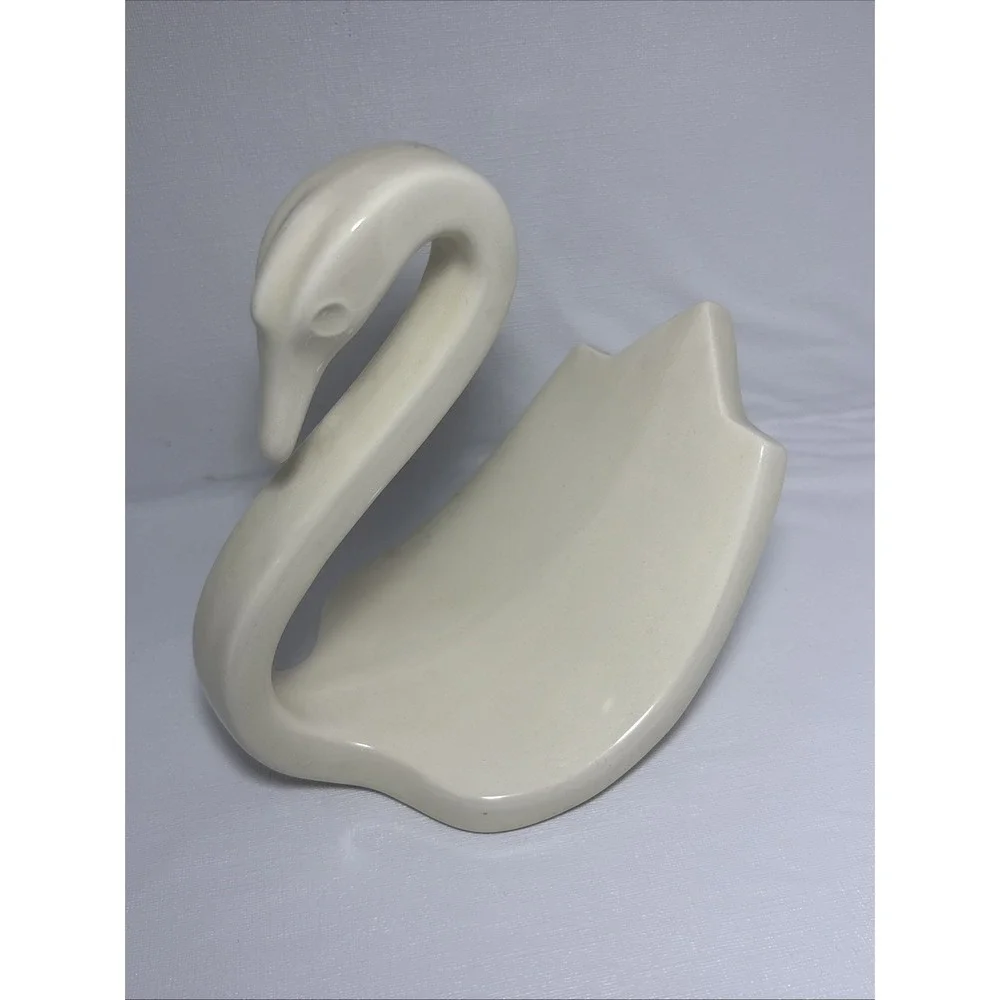 Vintage Beige Ceramic Swan Hand Towel Wash Cloth Holder Soap Bathroom Decor